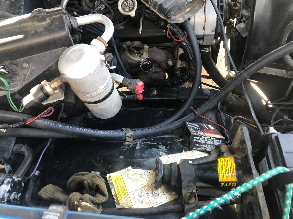 Chevrolet-silverado-1500-1984-blue-8