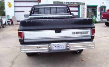Chevrolet-silverado-1500-1985-3