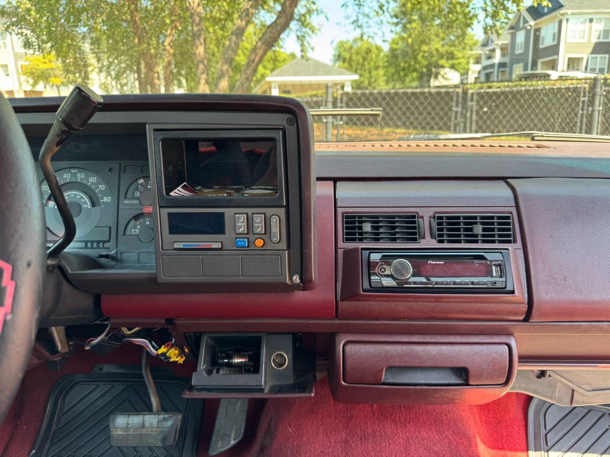 Chevrolet-silverado-1500-1990-black-14