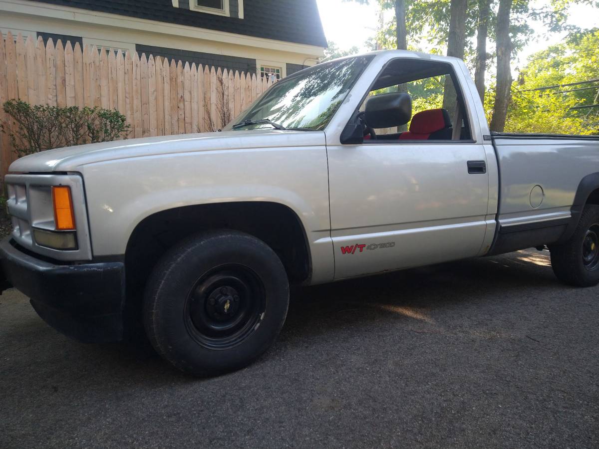 Chevrolet-silverado-1500-1992-silver-2