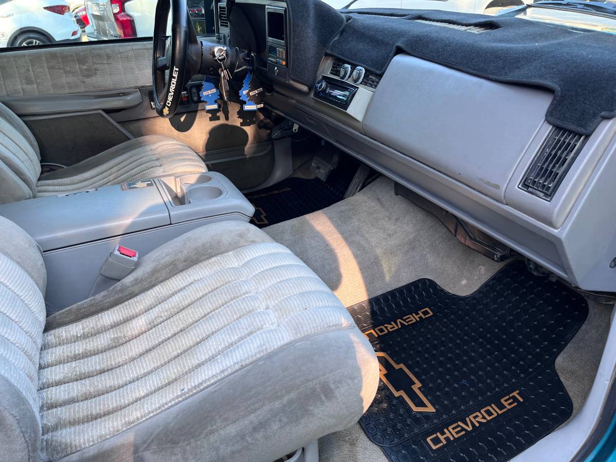 Chevrolet-silverado-1500-1993-green-11