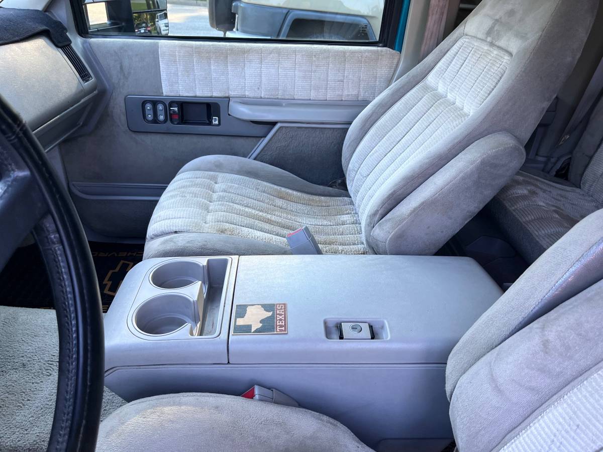 Chevrolet-silverado-1500-1993-green-13