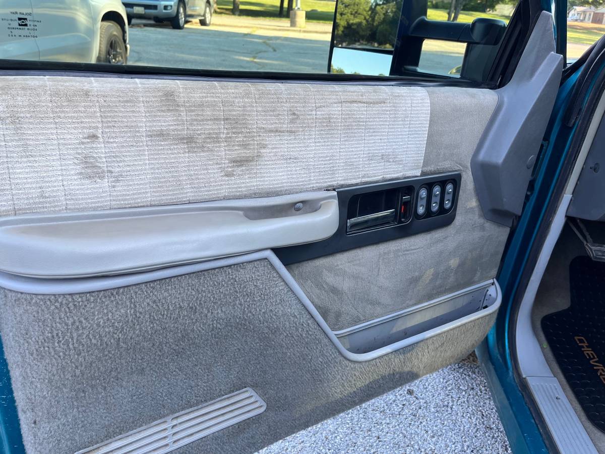 Chevrolet-silverado-1500-1993-green-9