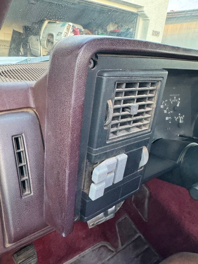 Chevrolet-silverado-1500-1993-white-19