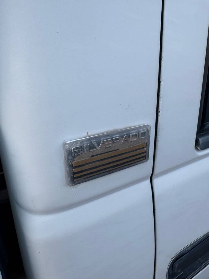 Chevrolet-silverado-1500-1993-white-23