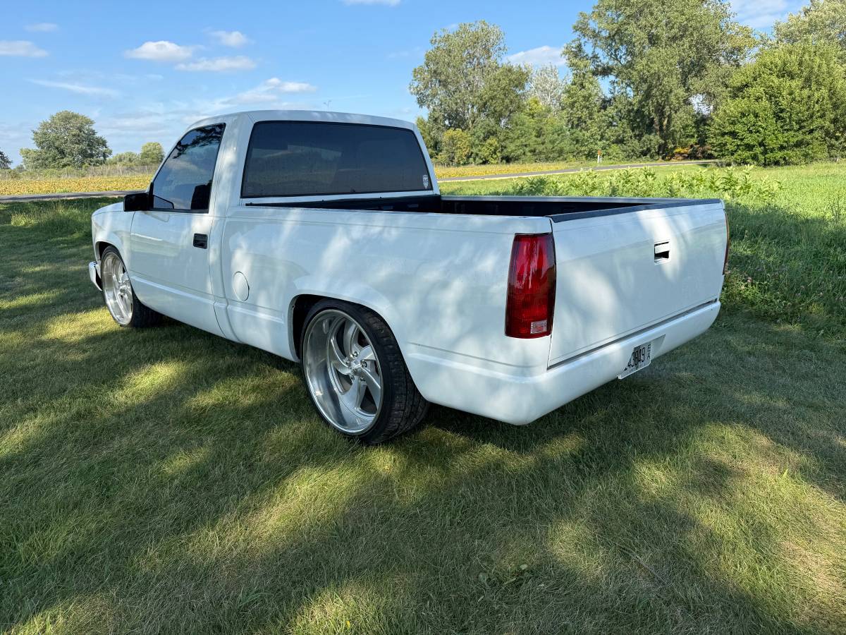 Chevrolet-silverado-1500-1993-white-3