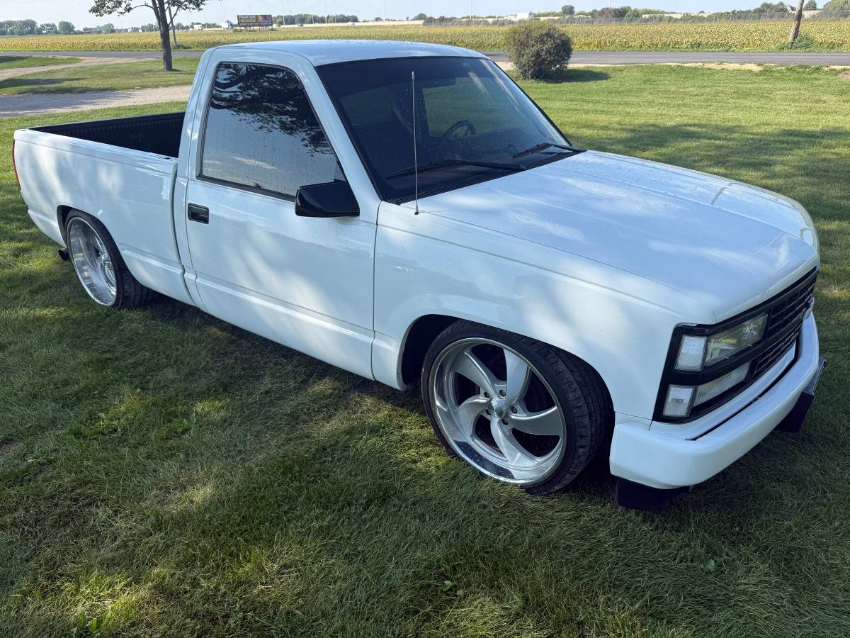 Chevrolet-silverado-1500-1993-white-5