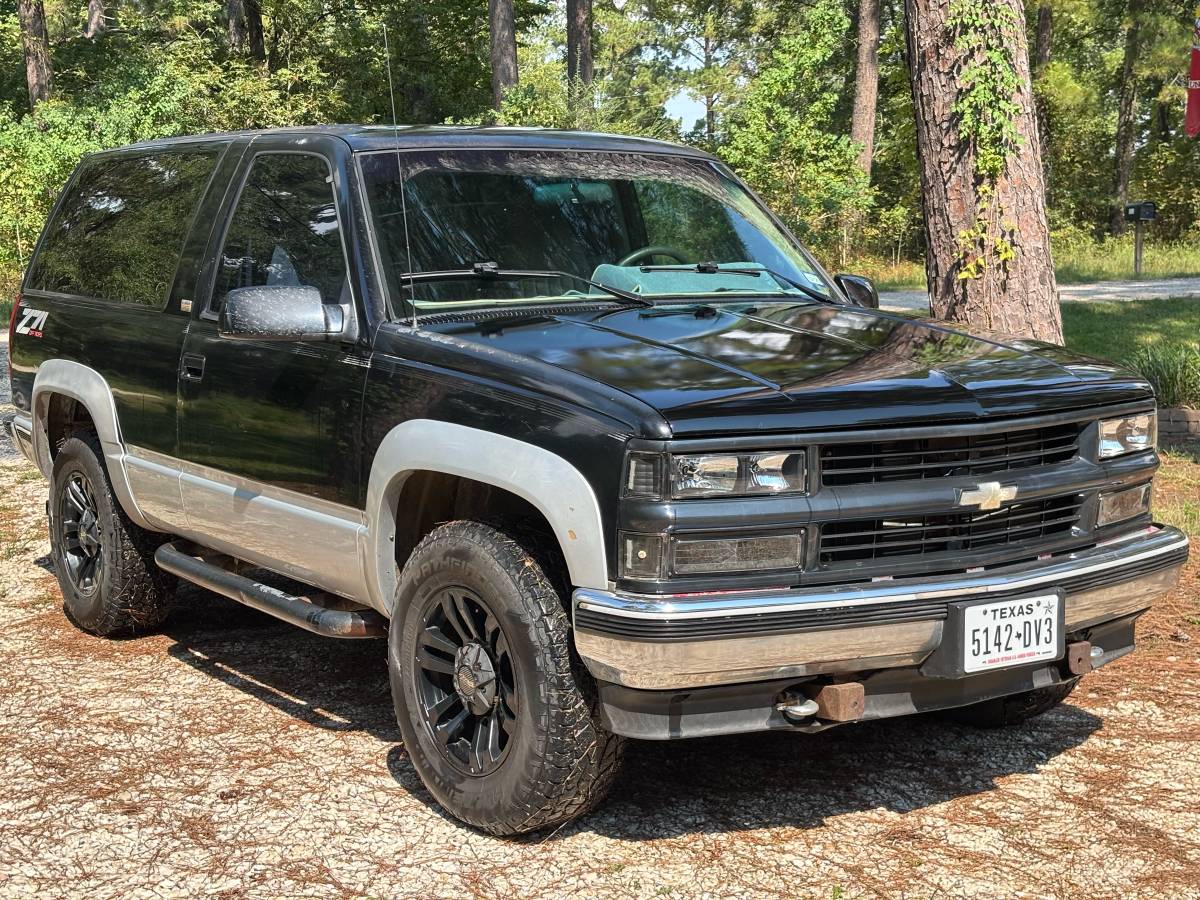 Chevrolet-silverado-1500-1994-black-1