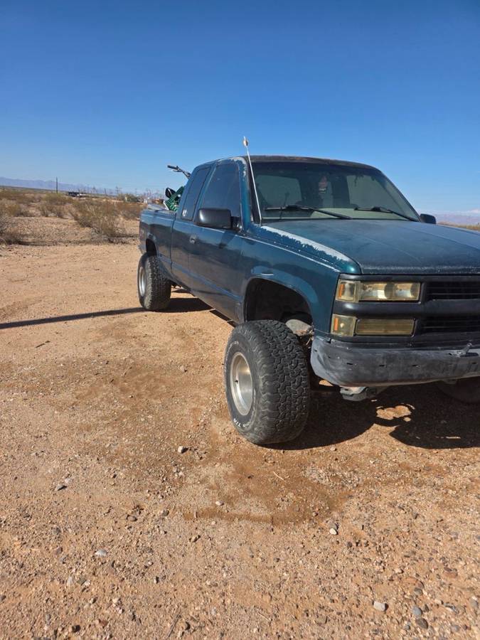 Chevrolet-silverado-1500-1995-green-2