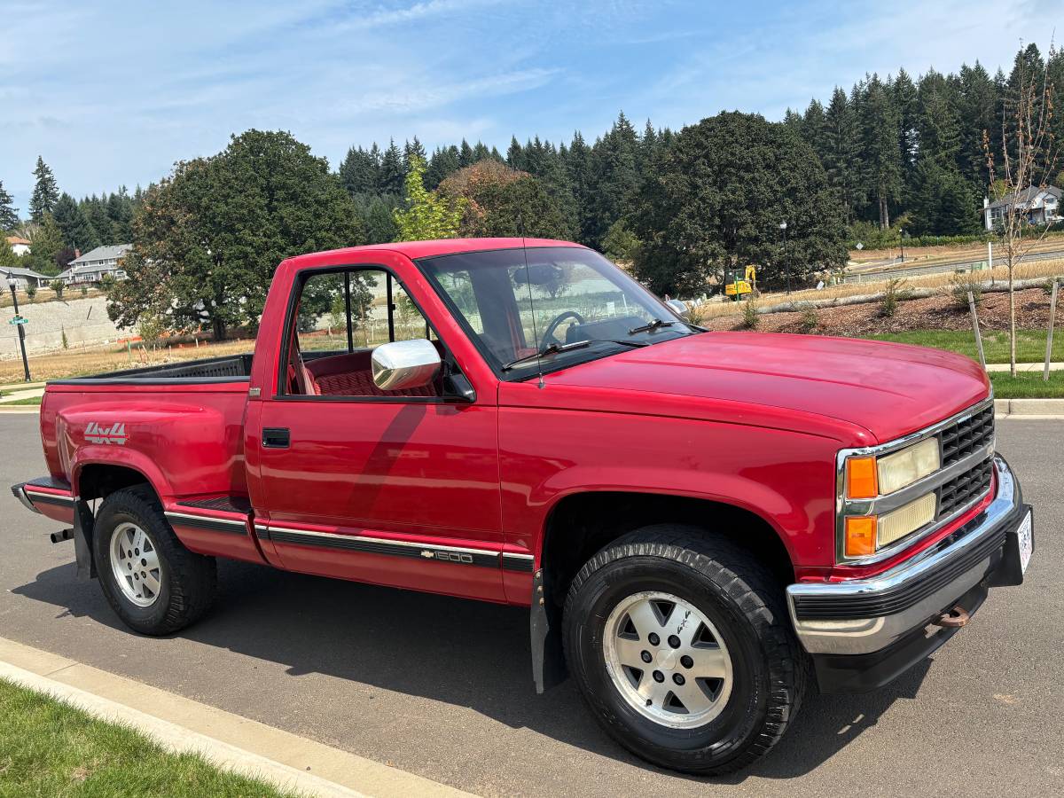 Chevrolet-silverado-1500-4x4-1990-11