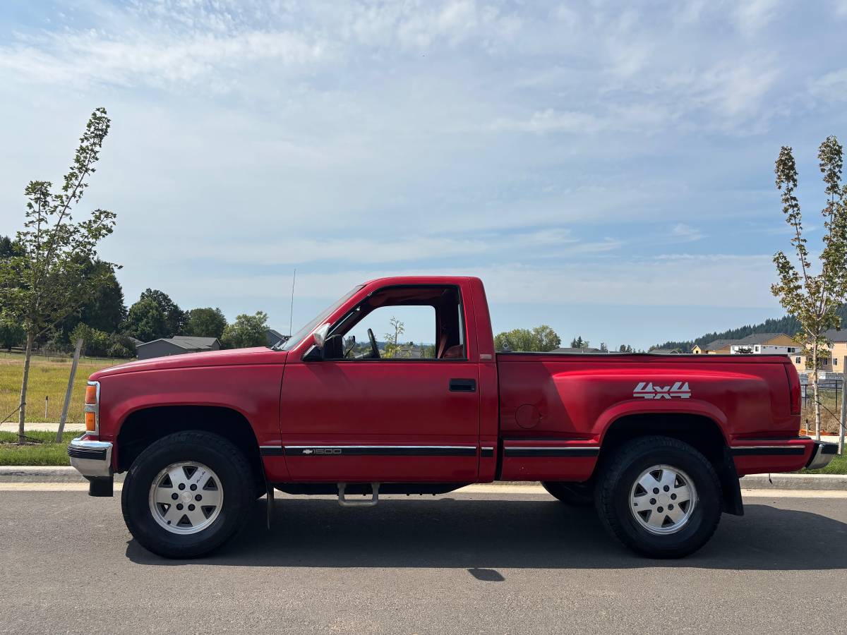 Chevrolet-silverado-1500-4x4-1990