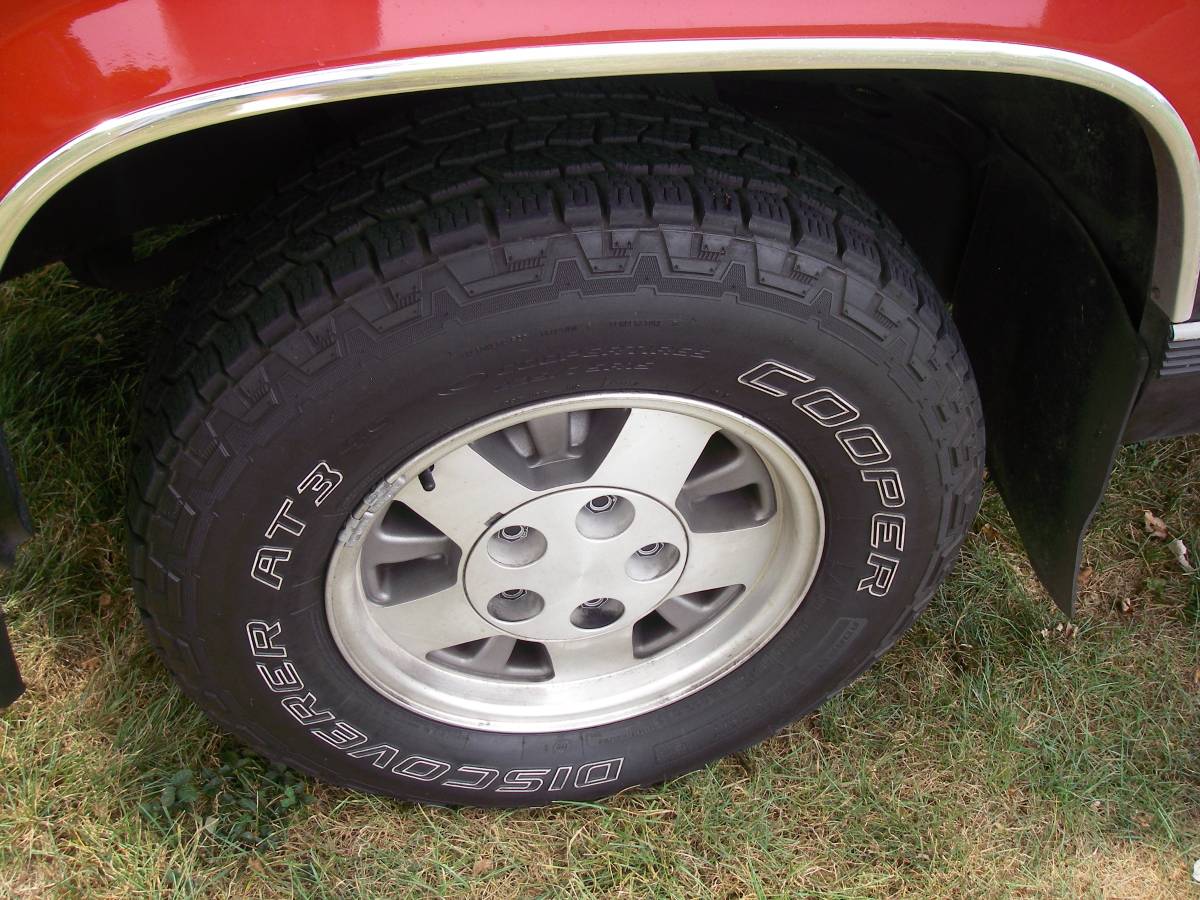 Chevrolet-silverado-1500-c-10-1994-custom-6