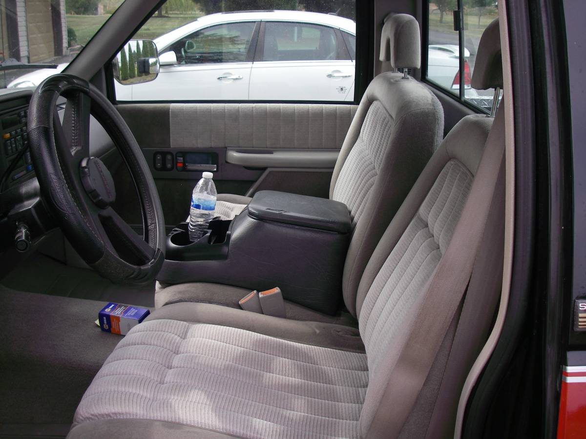 Chevrolet-silverado-1500-c-10-1994-custom-7