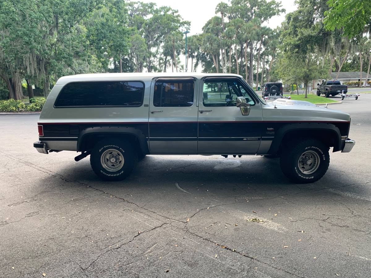 Chevrolet-silverado-1500-diesel-1989-silver-9