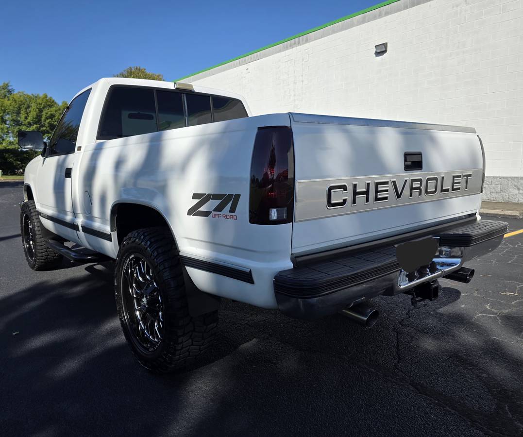 Chevrolet-silverado-1500-lt-z71-1991-white-10