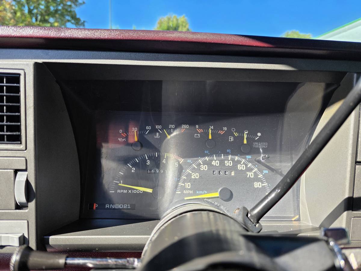 Chevrolet-silverado-1500-lt-z71-1991-white-13