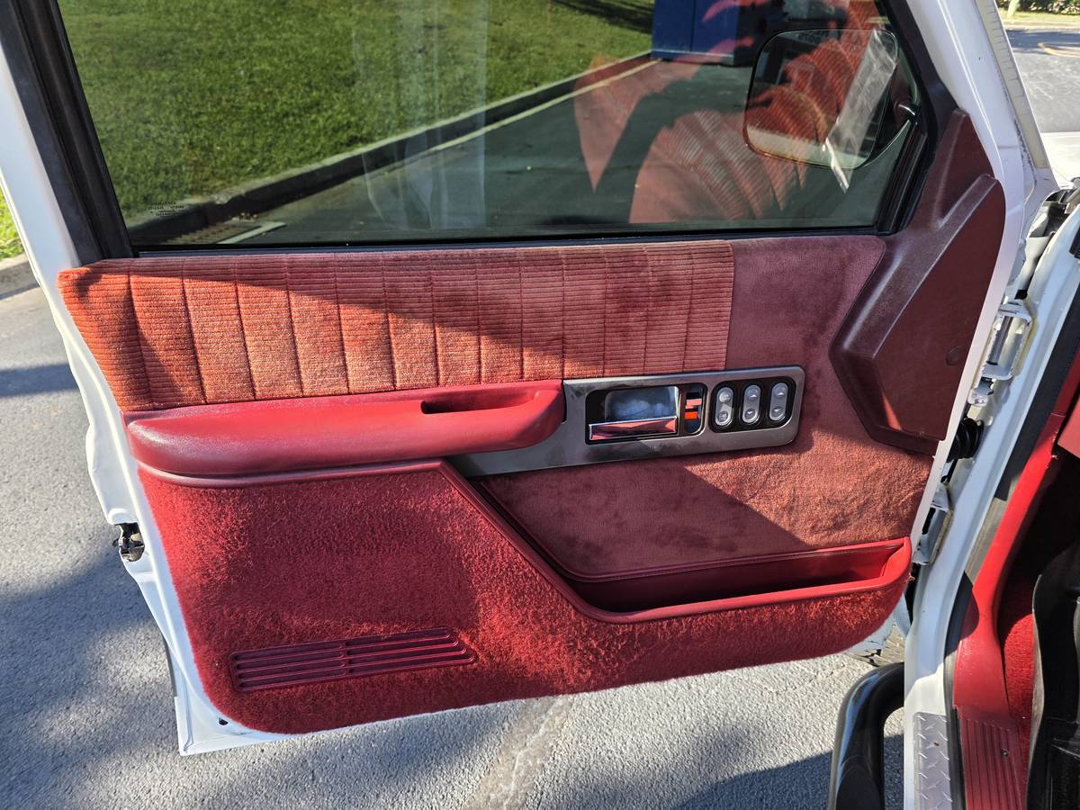 Chevrolet-silverado-1500-lt-z71-1991-white-2
