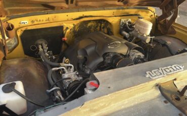 Chevrolet-silverado-1972-yellow-5
