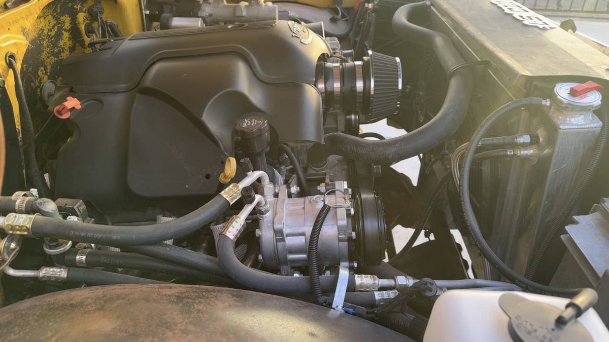 Chevrolet-silverado-1972-yellow-7