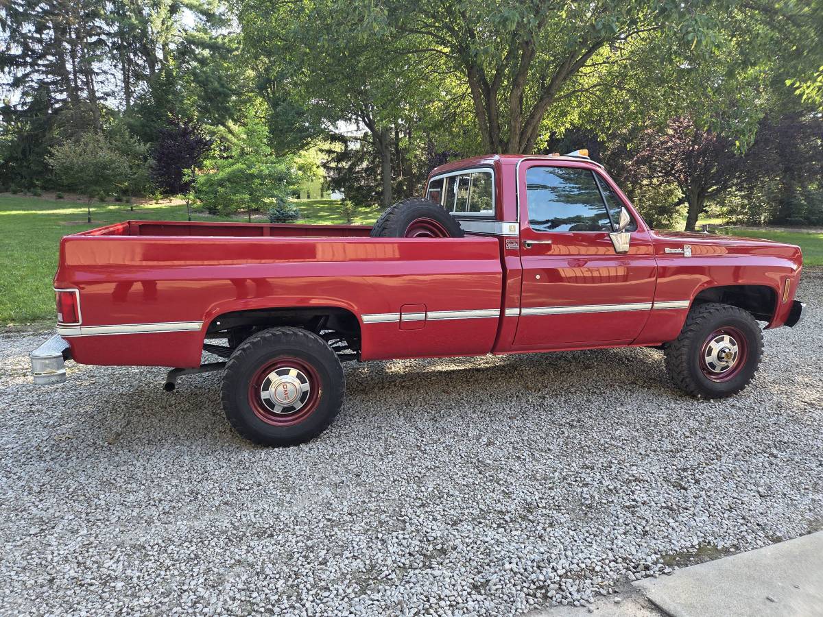 Chevrolet-silverado-1976-red-15