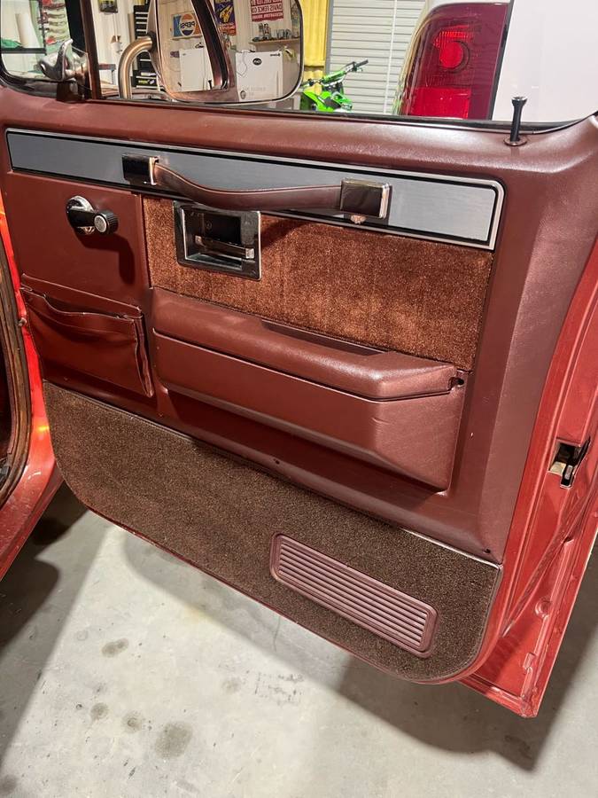 Chevrolet-silverado-1986-10