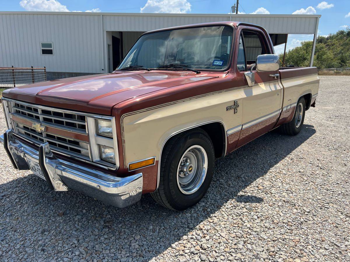 Chevrolet-silverado-1986-3