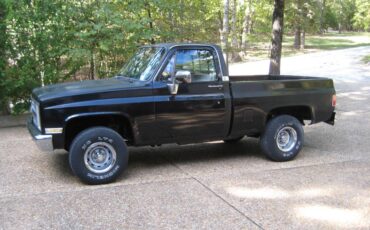 Chevrolet-silverado-1986-black-1