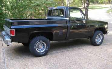 Chevrolet-silverado-1986-black-14