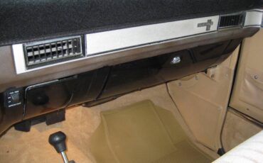 Chevrolet-silverado-1986-black-9
