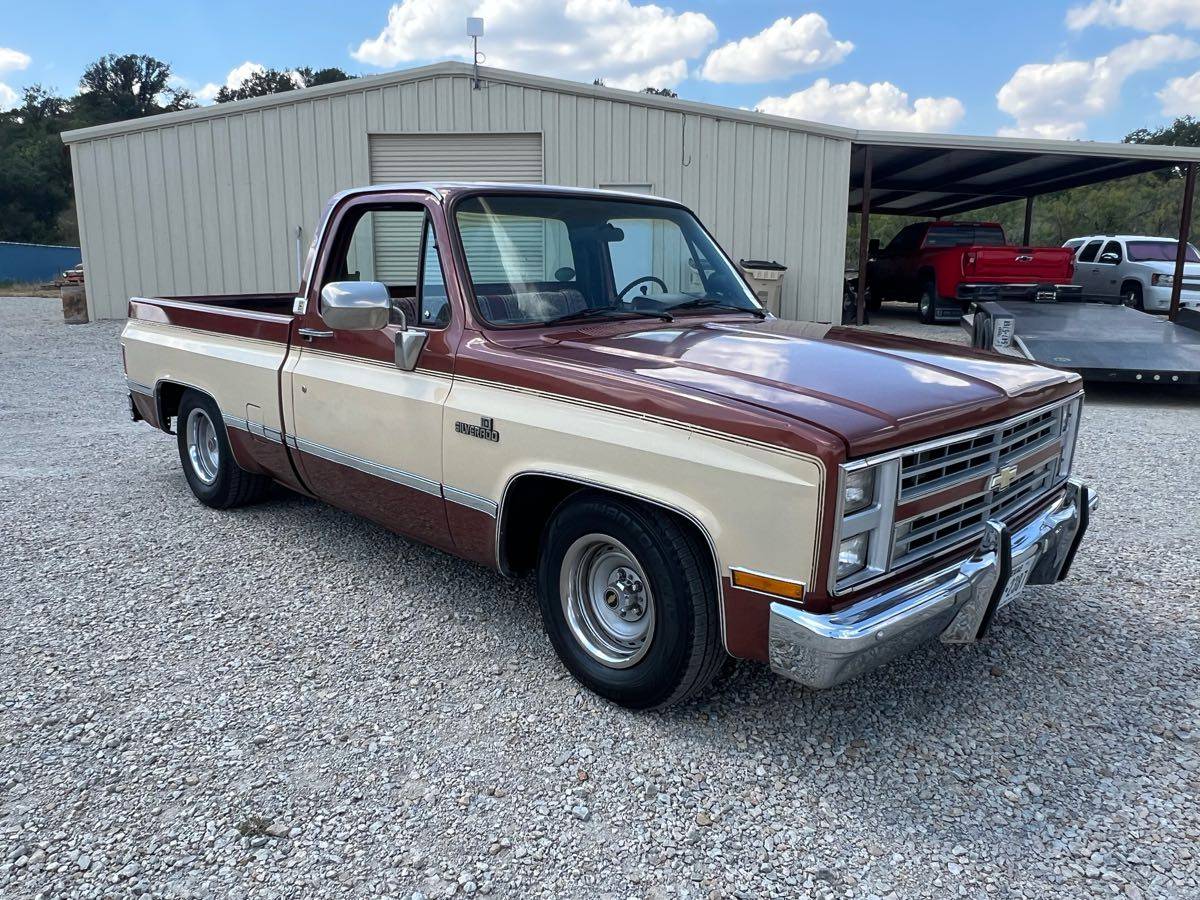 Chevrolet-silverado-1986