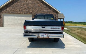 Chevrolet-silverado-1987-black-10