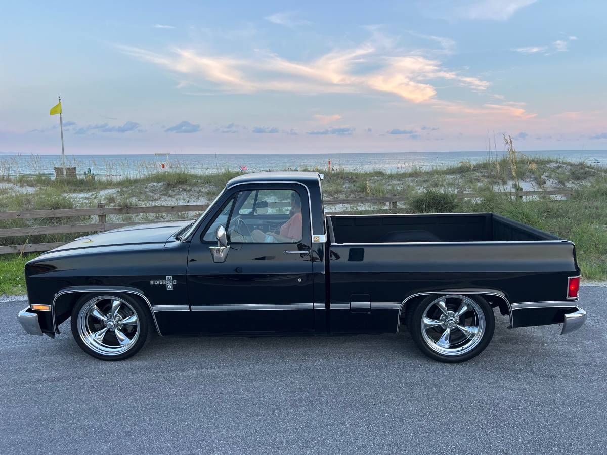 Chevrolet-silverado-1987-black-13