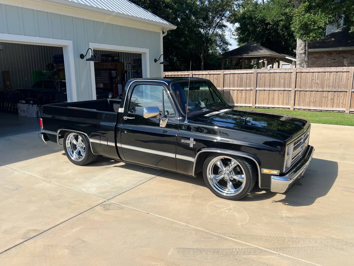 Chevrolet-silverado-1987-black-19