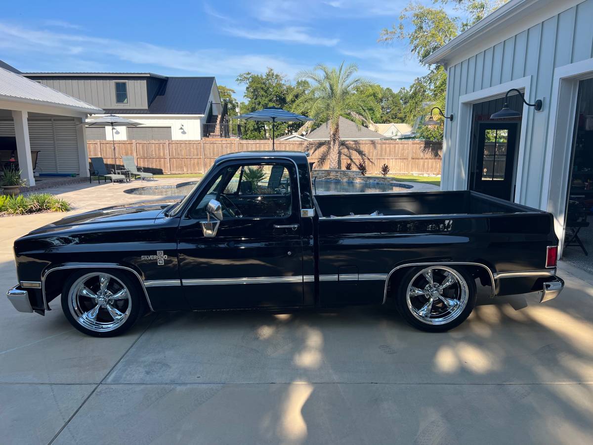Chevrolet-silverado-1987-black-6