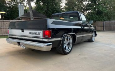 Chevrolet-silverado-1987-black-9
