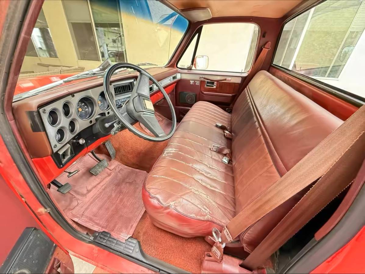 Chevrolet-silverado-1987-red-2