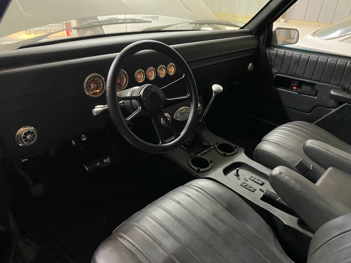 Chevrolet-silverado-1989-grey-2