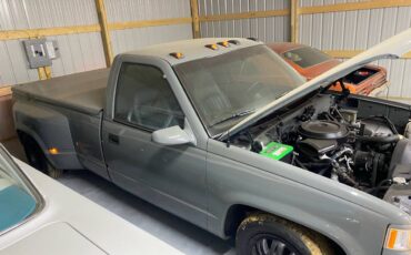 Chevrolet-silverado-1989-grey