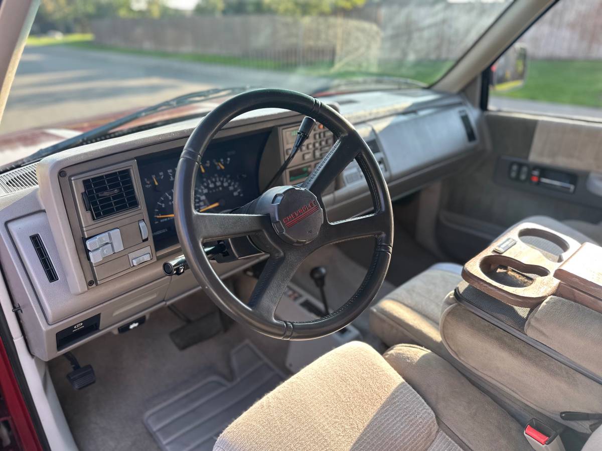 Chevrolet-silverado-2500-1993-red-11