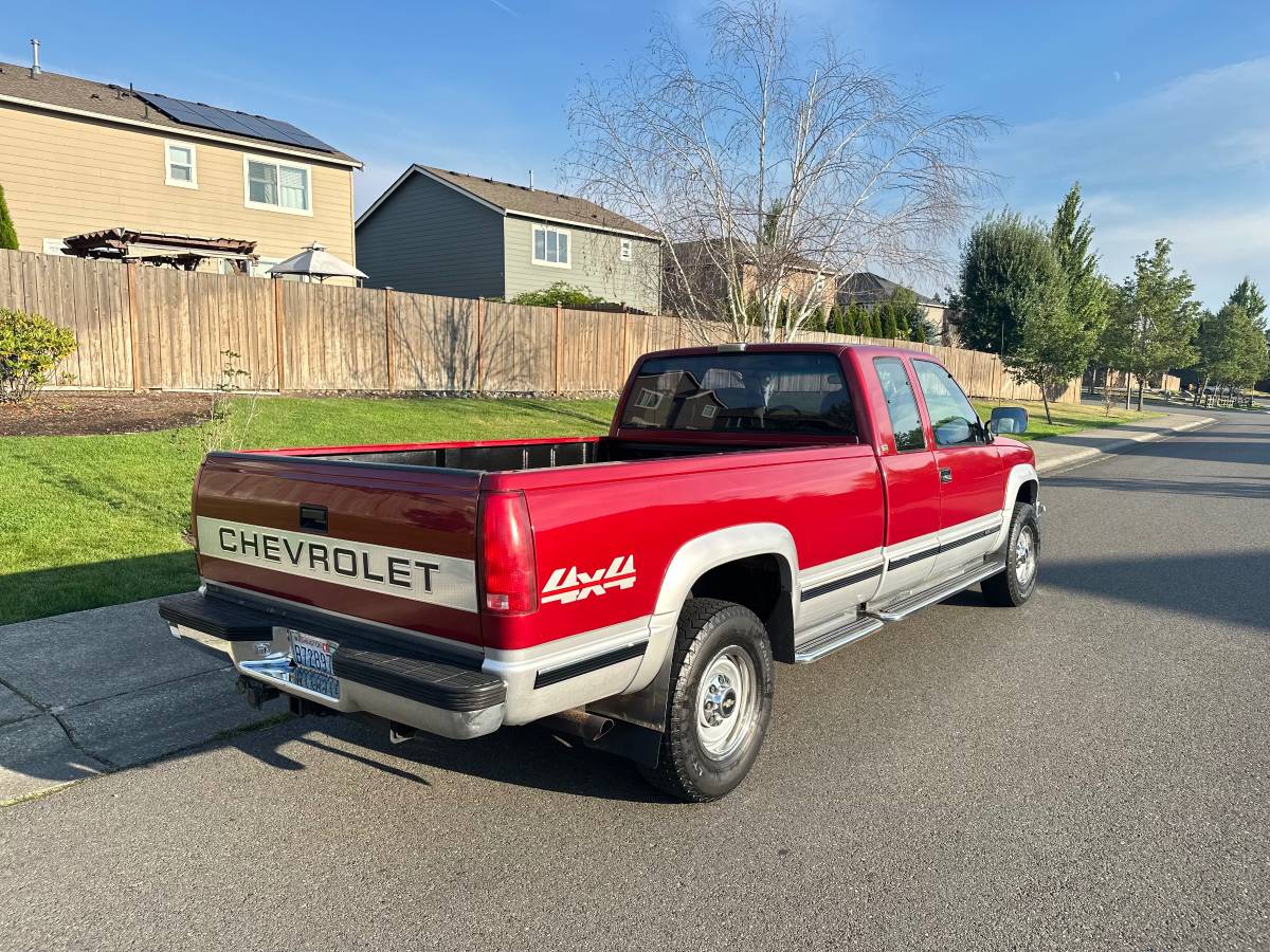 Chevrolet-silverado-2500-1993-red-2