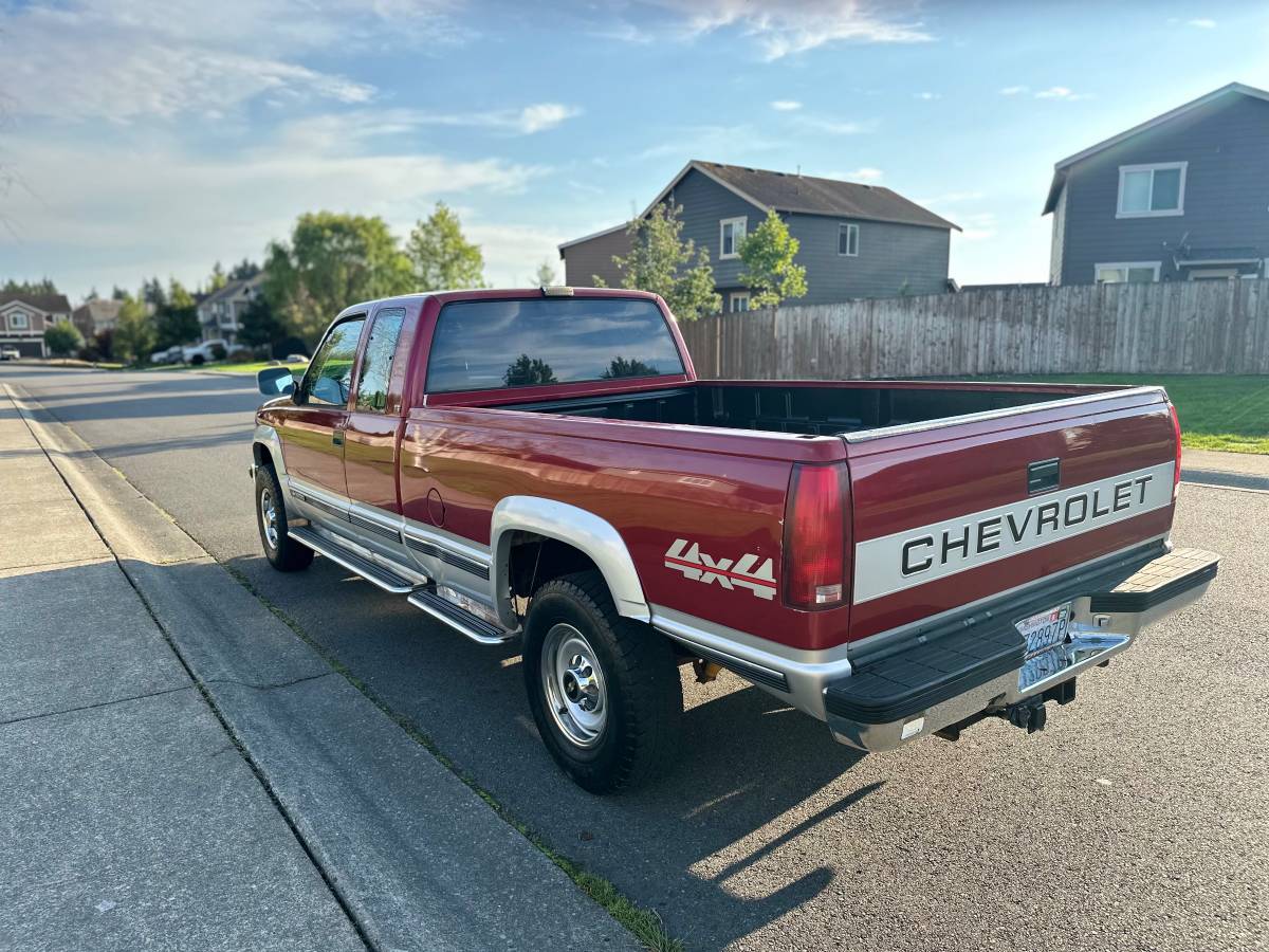 Chevrolet-silverado-2500-1993-red-3