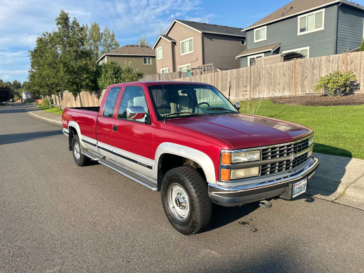 Chevrolet-silverado-2500-1993-red