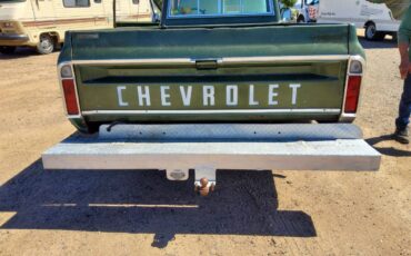 Chevrolet-silverado-2500hd-1971-green-13