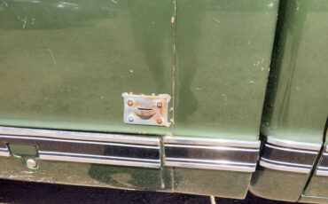 Chevrolet-silverado-2500hd-1971-green-9
