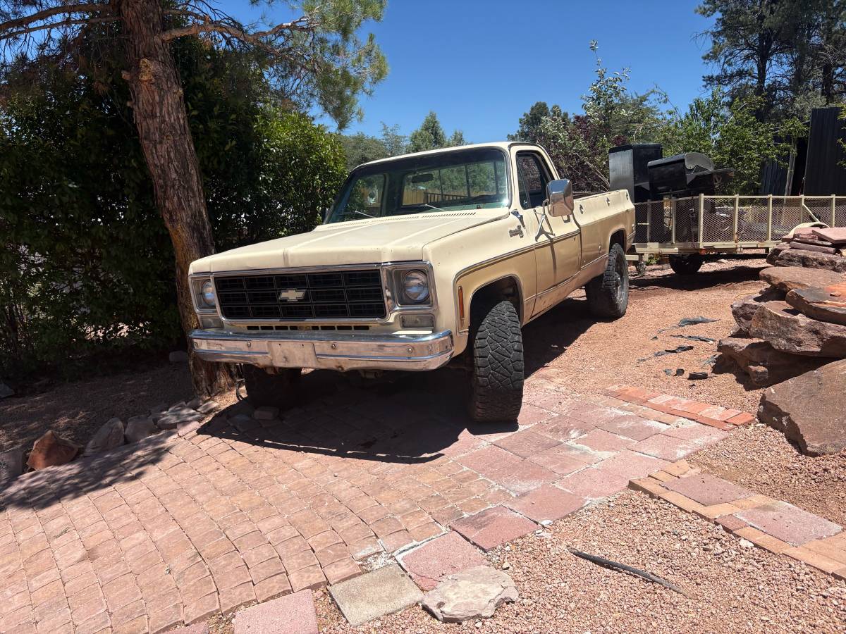 Chevrolet-silverado-2500hd-1977