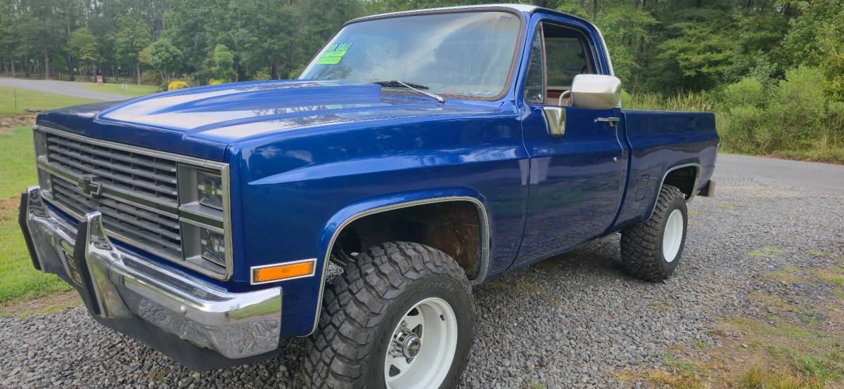 Chevrolet-silverado-2500hd-1983-blue-19