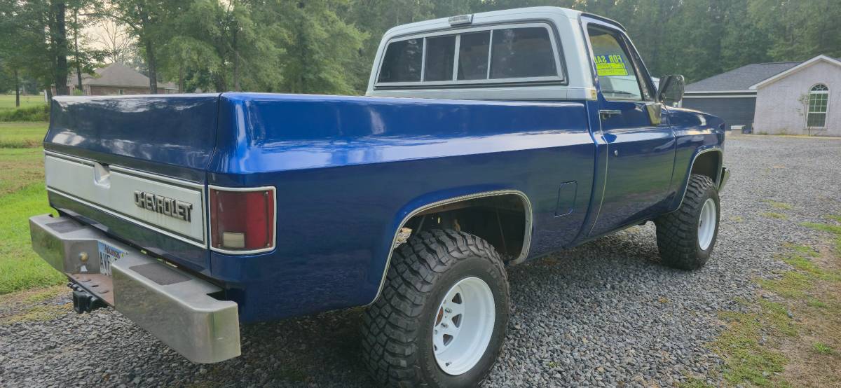 Chevrolet-silverado-2500hd-1983-blue-3