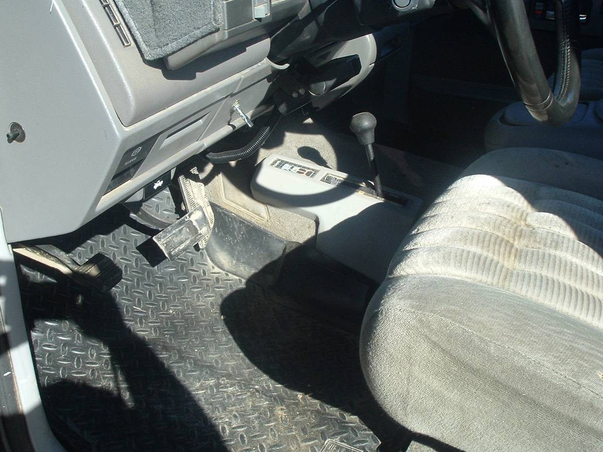 Chevrolet-silverado-3500-crew-cab-1992-grey-12