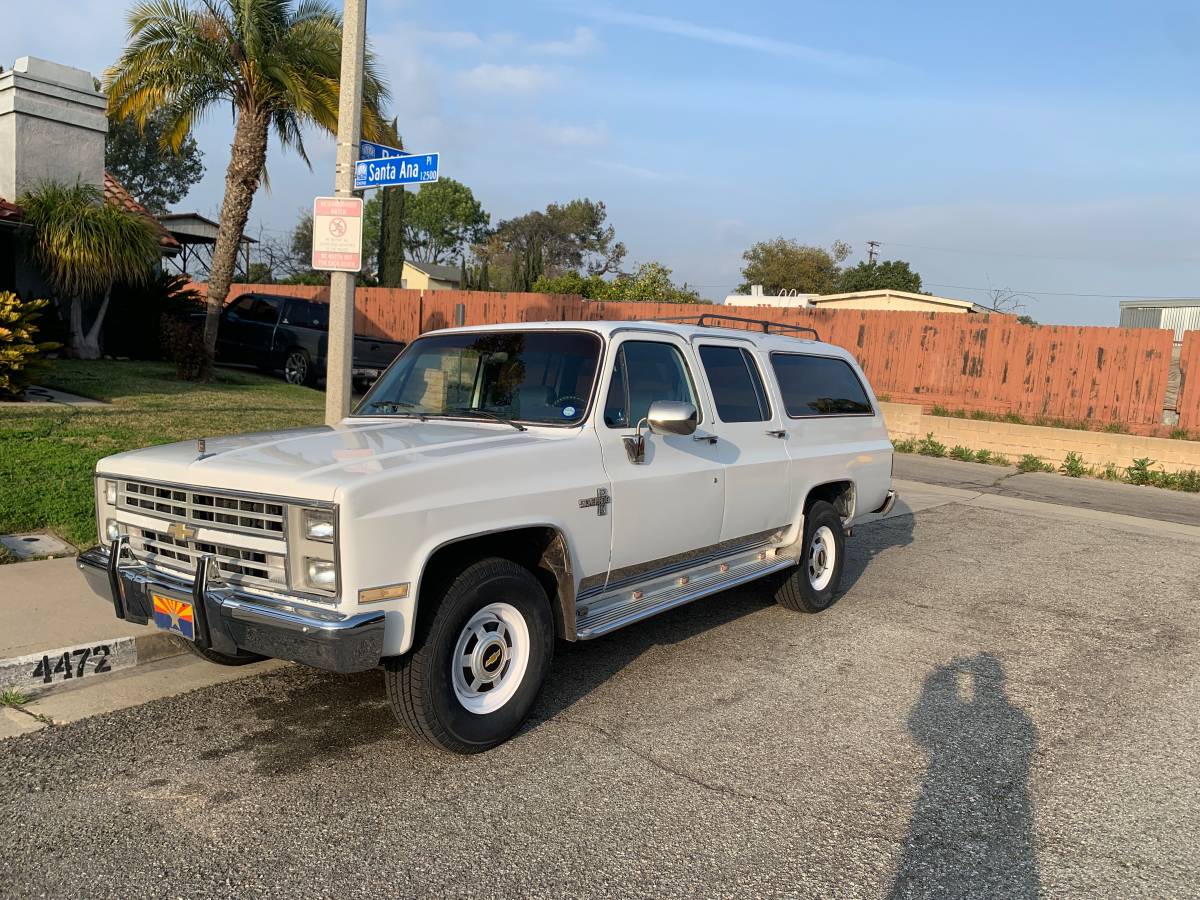 Chevrolet-silverado-c20-1986-1