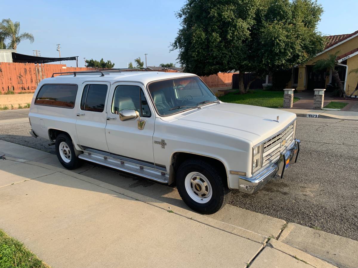 Chevrolet-silverado-c20-1986